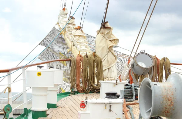 Part of sail yacht with thick ropes — Stock Photo, Image