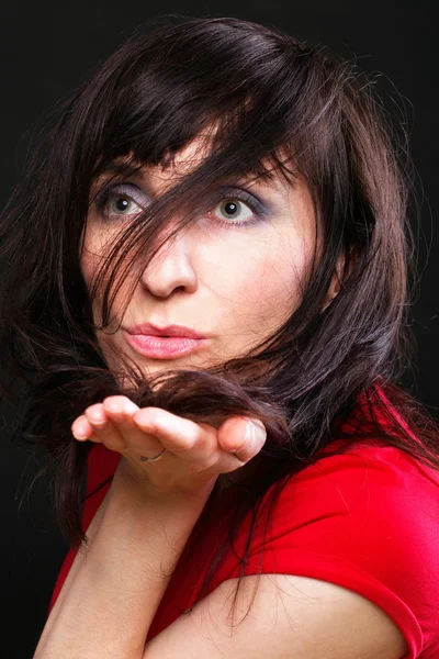 Portrait of beautiful woman sending a kiss — Stock Photo, Image