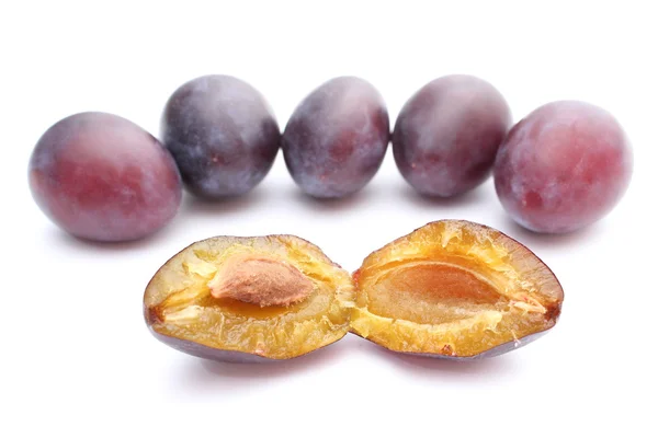 Fresh and natural plums on a white background — Stock Photo, Image