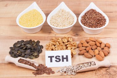 Tiroid bezi için beslenme ve faydalı yemek. Yiyecek, doğal sağlıklı vitaminler ve mineraller olarak
