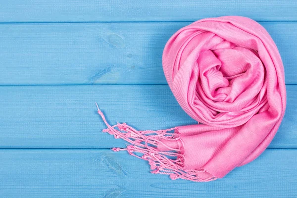 Scialle Rosa Lana Donna Tavola Abbigliamento Caldo Autunno Inverno Accessori — Foto Stock