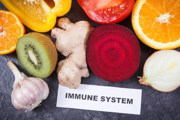 Verse Groenten Fruit Met Gezonde Vitaminen Mineralen Voedingsvezels Natuurlijke Immuunstimulatie — Stockfoto