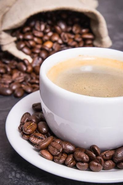 커피와 향기가 알갱이 — 스톡 사진
