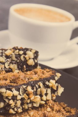 Kabak ve bir fincan kahveden yapılmış taze ev yapımı hamur işi. Tatlı nefis.