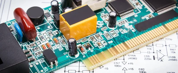 Друкована Плата Транзисторами Резисторами Конденсаторами Діаграма Електроніки Технології — стокове фото