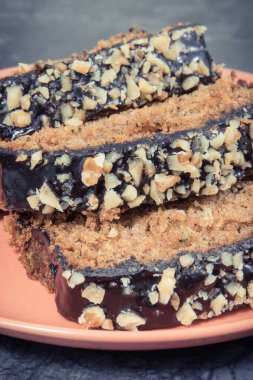 Kabak ve kuru üzümlü ev yapımı taze hamur işi.