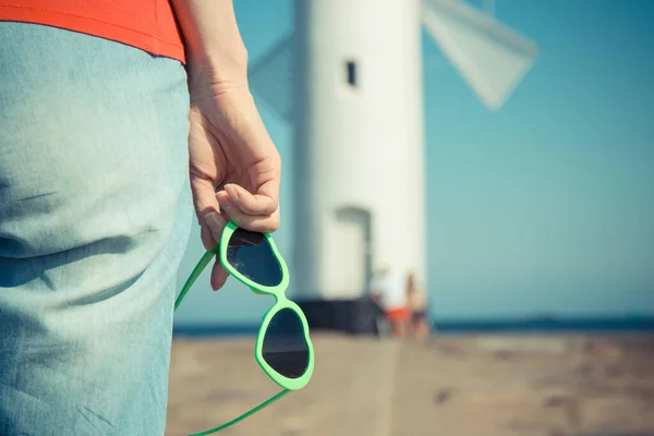 Woman Sunglasses Shape Heart West Breakwater Windmill Stawa Mlyny Swinoujscie — Foto Stock