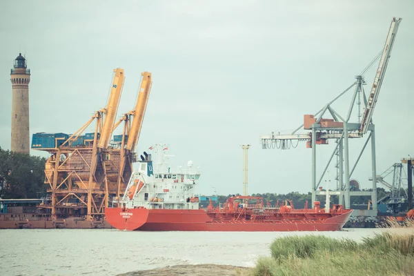 Swinoujscie Västpommern Polen Juni 2021 Stort Tankfartyg Christina Som Transporterar — Stockfoto
