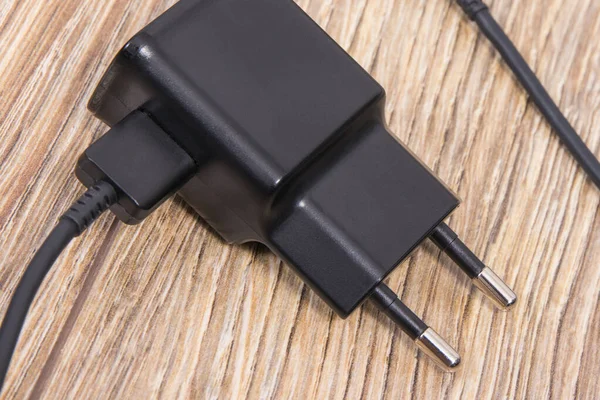 Chargeur Noir Utilisé Pour Charger Batterie Vide Smartphone Téléphone Mobile — Photo