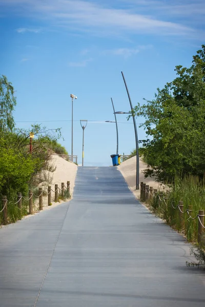 Swinoujscie Pomerânia Ocidental Polônia Junho 2021 Vista Entrada Famoso Calçadão — Fotografia de Stock