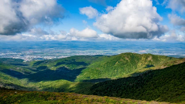 러시아 사할린, 러시아 - 9 월 21 일 : Chekhov Highlands, Turgenev Mountain, Yuzhno-Sakhalinsk. — 스톡 사진