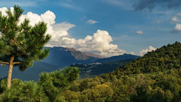 krasnaya polyana dağlarının panorama 'sı