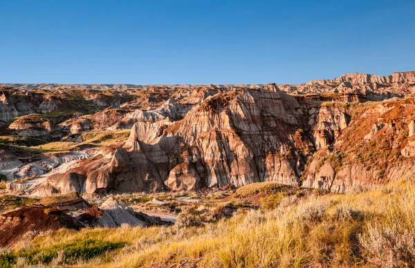 Paisaje canadiense: Las Badlands de Drumheller, Alberta — Foto de Stock