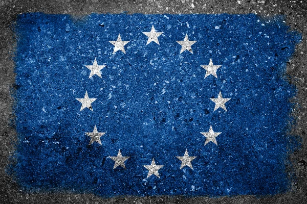 グランジのコンクリート壁に描かれた欧州連合の旗 — ストック写真