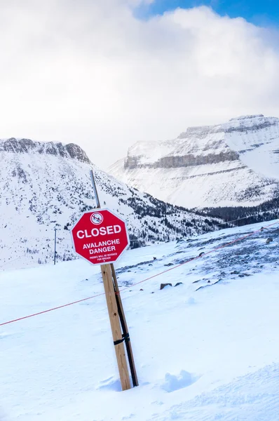 Avalanche Danger Sign — Stock Photo, Image