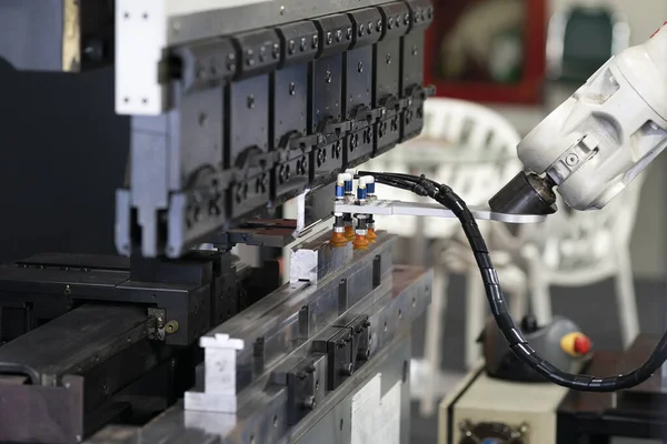 High Tech Manufacturing Process Robot Programming Arm Automation System — Stock Fotó
