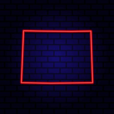 Tuğla duvar arka planında Colorado 'nun Neon Haritası.