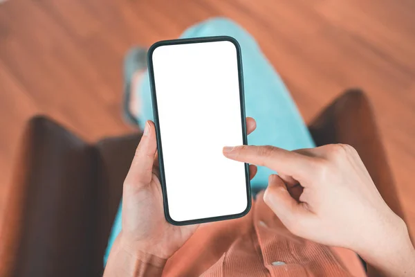Mock Imagem Mão Tocando Smartphone Móvel Com Tela Branca Branco — Fotografia de Stock