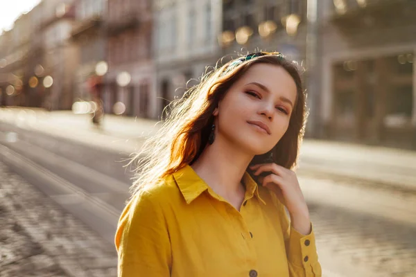 Jolie Fille Robe Été Jeune Femme Européenne Portrait Été Aux — Photo