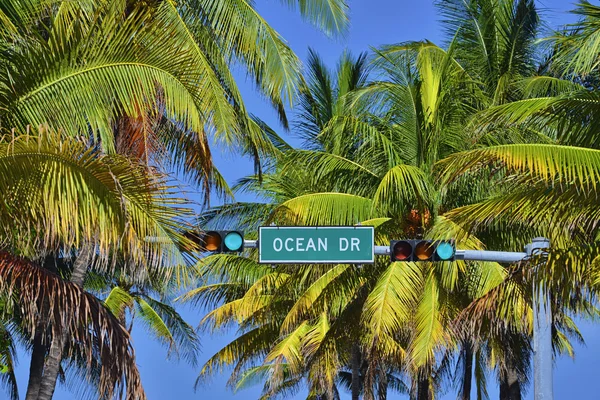 Oceaan station straat teken — Stockfoto