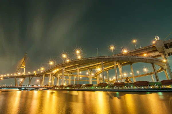 The Bhumibol Bridge (also known as the Industrial Ring Road Brid — Stock Photo, Image