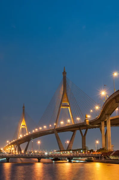 (olarak da bilinen endüstriyel çevre yolu brid bhumibol Köprüsü — Stok fotoğraf
