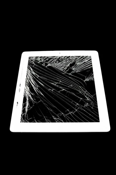 깨진된 유리 스크린 태블릿 컴퓨터 — 스톡 사진