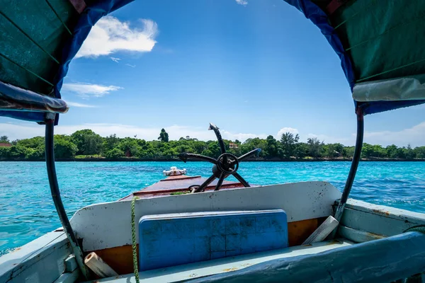 Stagione Estiva Zanzibar All Interno Una Barca Tradizionale Sotto Cielo — Foto Stock