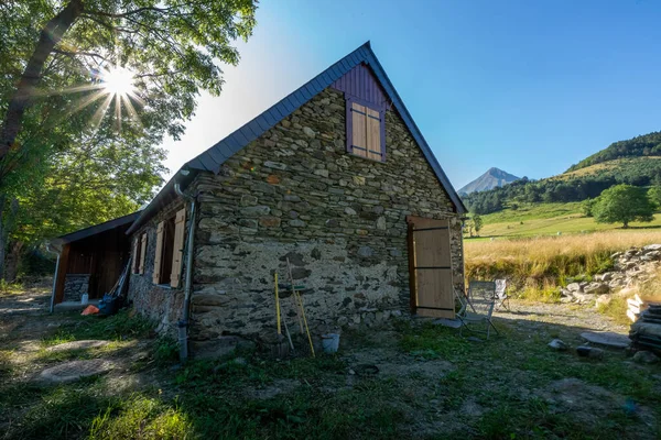 Authentic Renovated Pyrenean Barn Aure Valley Slate Roof Exposed Stone — Stok fotoğraf