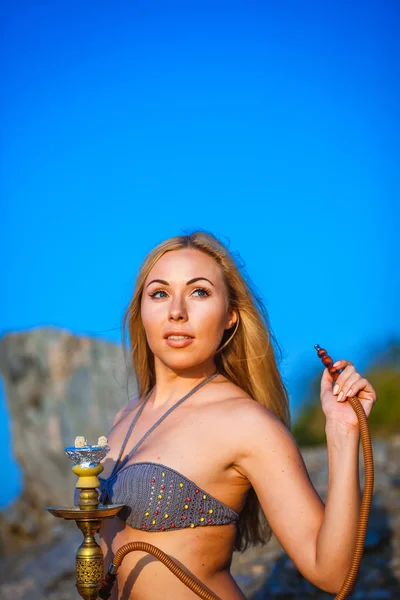 Portrait of the girl in bikini with hookah — Stock Photo, Image