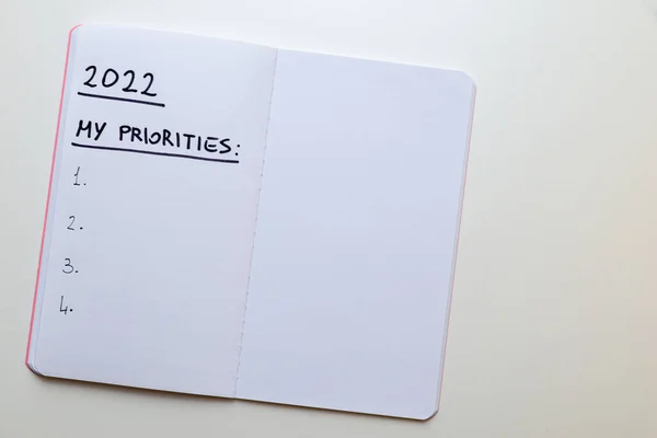 Λευκή Σελίδα Ημερολογίου Μαύρο Κείμενο 2022 Προτεραιότητές Μου Προσδοκίες Φιλοδοξίες — Φωτογραφία Αρχείου