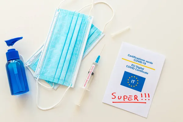 Covid Green Pass Text Super Blue Mask Hand Sanitizer Syringe — Stock Photo, Image