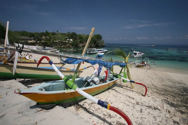 Traditional fishing boats in Sanur — Stock Photo, Image