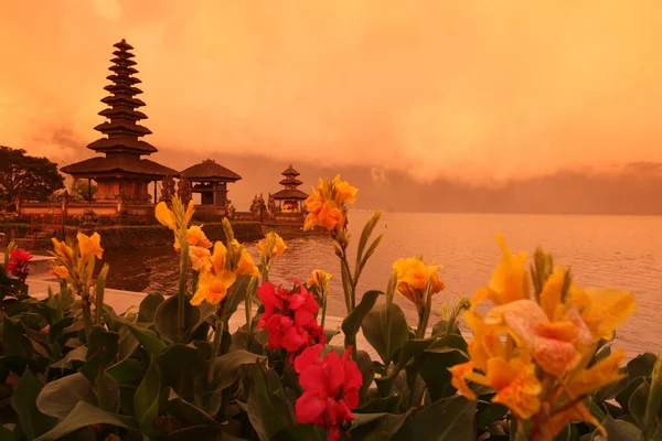 Pura Ulun Danu temples — Stock Photo, Image