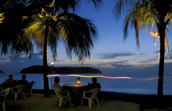 Ресторан Пляжі Ландшафтом Заході Острова Лангкаві Малайзії Малайзія Лангкаві Січень — стокове фото
