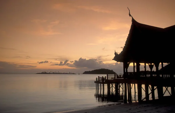 Pavilon Asijském Stylu Pláži Krajinou Západně Ostrova Langkawi Malajsii Malajsie — Stock fotografie