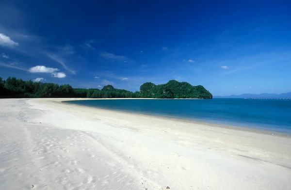 Una Playa Con Landscape Naer Ayer Hangat Village Norte Isla — Foto de Stock