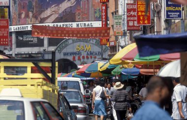 Malezya 'nın Kuala Lumpur kentindeki Eski Şehir ve Çin Kasabası' nda dükkanları olan Marketstreet. Malezya, Kuala Lumpur, Ocak 2003