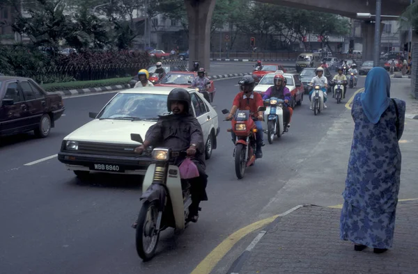 Motorcykel Bilar Och Trafic Väg Staden Kuala Lumpur Malaysia Malaysia — Stockfoto