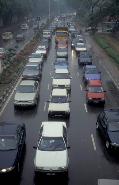 Coches Trafic Una Carretera Ciudad Kuala Lumpur Malasia Malasia Kuala Imagen de stock