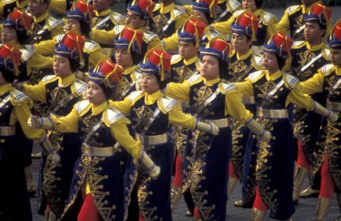 Malezya Ulusal Günü 'nde Hari Merdeka, 31 Ağustos, Malezya' nın Kuala Lumpur şehrinde düzenlenen askeri geçit töreni. Malezya, Kuala Lumpur, Ağustos 1997