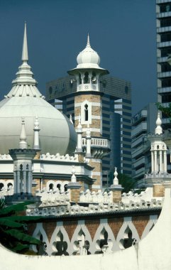 Malezya 'nın Kuala Lumpur kentindeki Mescid Jamek Camii. Malezya, Kuala Lumpur, Ağustos 1997