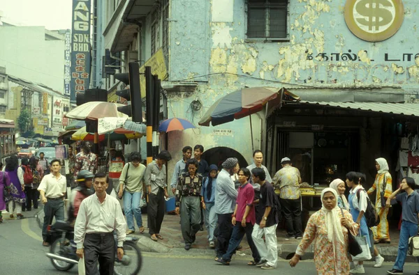 Malezya 'nın Kuala Lumpur kentindeki Eski Şehir ve Çin Kasabası' nda dükkanları olan Marketstreet. Malezya, Kuala Lumpur, Ocak 2003