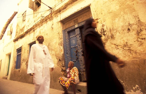 Tanzanya Nın Zanzibar Adası Ndaki Taş Kasabası Ndaki Insanlar Tanzanya — Stok fotoğraf