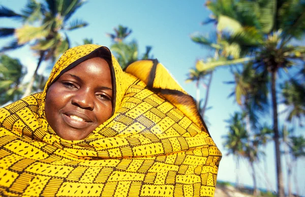 Lokal Kvinna Byn Bwejuu Zanzibar Tanzania Tanzania Zanzibar Bwejuu Oktober — Stockfoto