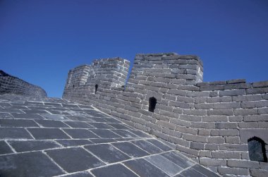 Çin 'in Pekin şehrinin kuzeyindeki Büyük Çin Seddi. Çin, Pekin, Ekim 1997