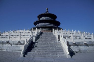 Çin 'in Pekin şehrinin merkezindeki Cennet Tapınağı. Çin, Pekin, Ekim 1997