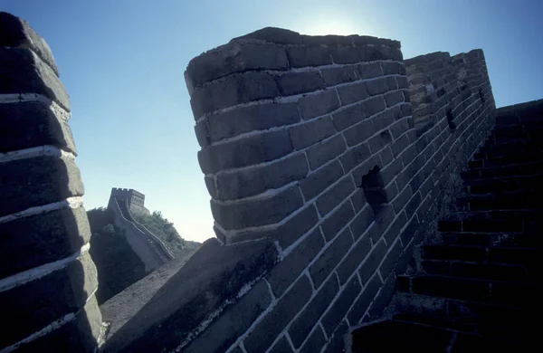 中国の北京市の北の風景の中に中国の万里の長城 1997年10月 — ストック写真