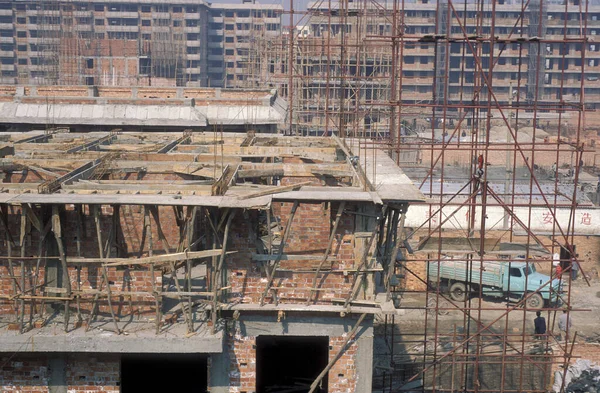 陝西省西安市中心部の建設現場 1997年10月 — ストック写真