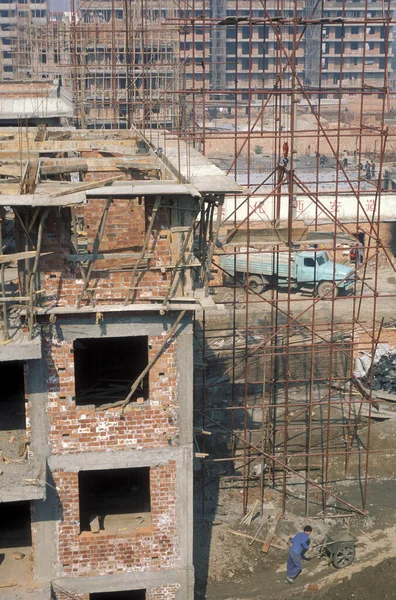 陝西省西安市中心部の建設現場 1997年10月 — ストック写真
